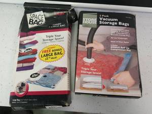 lot 1486 image: vacuum storage bags