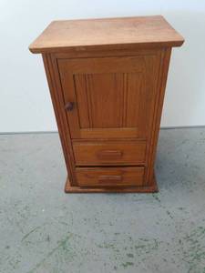 lot 1499 image: Awesome Table