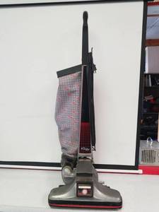 lot 1637 image: Kirby Heritage 2 vacuum tested