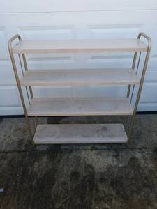 lot 1647 image: metal Shelf