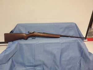 lot 3 image: Winchester Model 67 Bolt Action .22 Rifle USA Made
