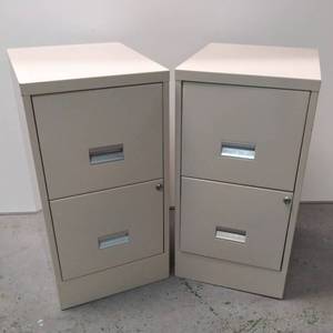 lot 204 image: 2 Metal File Cabinets (No Keys)