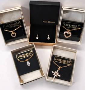 lot 34 image: Dare to Dazzle  5 Lindenwold Fine Jewelers Necklaces & Van Doran Earrings
