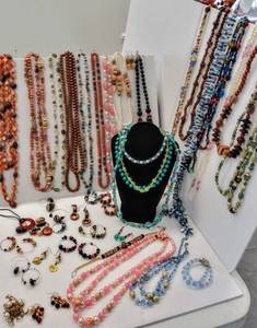 lot 32 image: Gorgeous Beaded, Wood, & Stone Jewelry That Fits Your Lifestyle