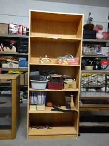 lot 694 image: Bookshelf wContents