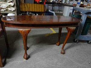 lot 697 image: Vintage Oval Sofa Table