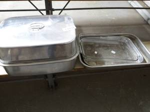 lot 701 image: Serving and Baking Dishes