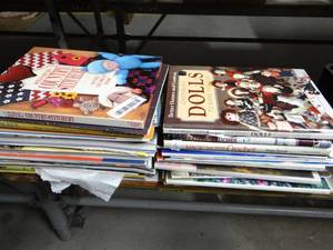 lot 716 image: Lot of Crafting Books and Magazines