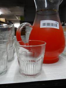 lot 733 image: Vintage Pitcher and Glasses