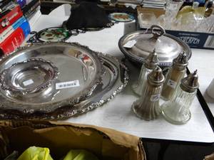 lot 742 image: Lot of Silver