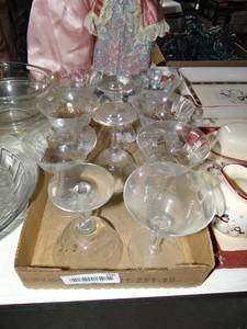 lot 760 image: Lot of Glass Dishes and Stemware