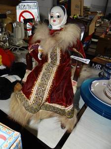 lot 764 image: Porcelain China Doll w Chair