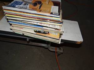 lot 802 image: Lot of Acoustic Guitar Magazines