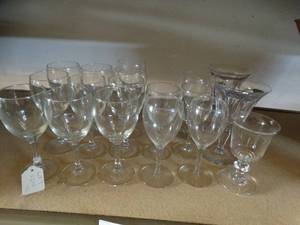 lot 835 image: Lot of Stemware