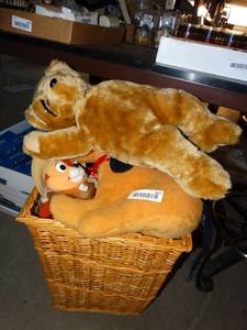 lot 863 image: Large Basket of Asst Kids Items