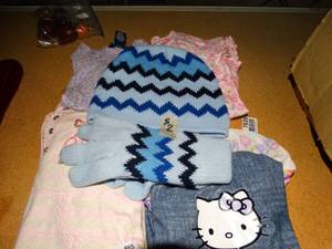 lot 865 image: Lot of Childrens Clothes