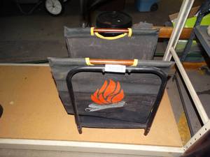 lot 892 image: Log Holder