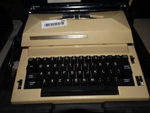 lot 895 image: Sears Typewriter