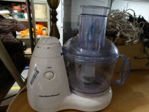 lot 903 image: Hamillton Beach Food Processor