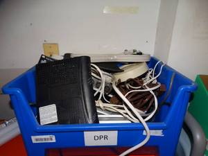 lot 915 image: Lot of Cords, Cables, Electronics