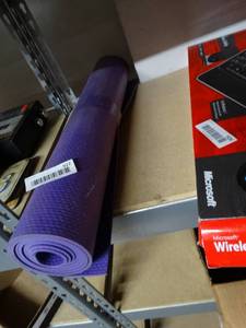 lot 927 image: Yoga Mat