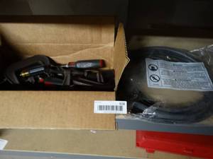 lot 928 image: Asst Tools and Water Hoses