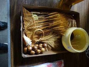 lot 939 image: Wheat Weaving Items and More