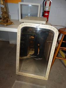 lot 955 image: Large Mirror