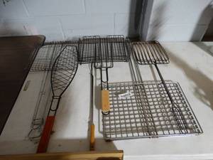 lot 958 image: Grilling Baskets