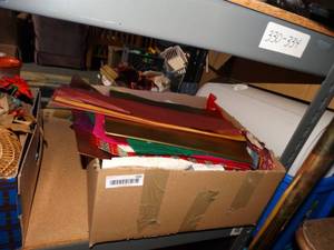 lot 990 image: lot of misc gift bags