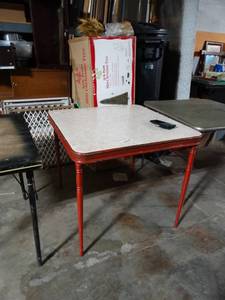 lot 997 image: square wooden table