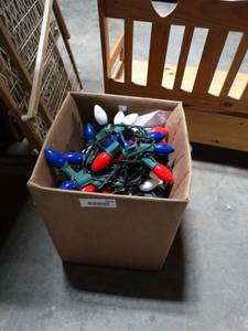 lot 1160 image: Large Bulb Christmas Light Strands