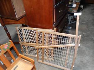 lot 1171 image: 2 Wood Baby or Pet Gates