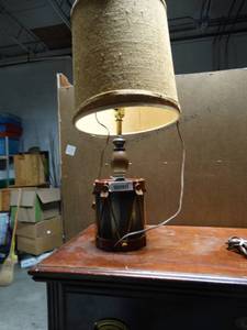 lot 1172 image: Vintage Lamp