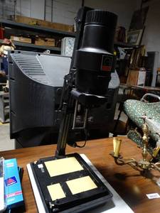 lot 1175 image: old school magnifier