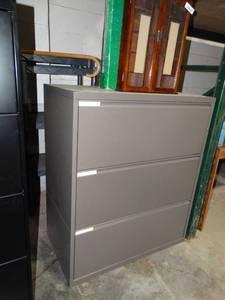 lot 1187 image: Vertical File Cabinet