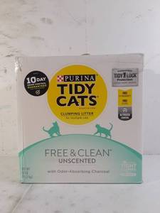 lot 51 image: Purina Tidy Cats Clumping Cat Litter
