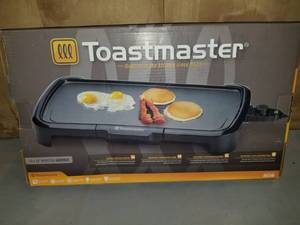 lot 7932 image: ToastMaster 10x 20 NonStick Griddle.