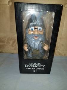 lot 7934 image: Duck Dynasty Garden Gnome SI