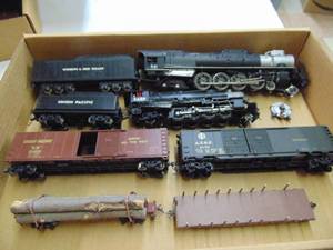 lot 3075 image: Union Pacific Engine, Coal Car, Wichita & Ark Valley Engine (damaged) and more