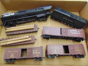 lot 3081 image: Union Pacific Engine, Coal Car, and more