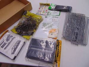 lot 3096 image: Misc. HO Scale Bridges and Scenery