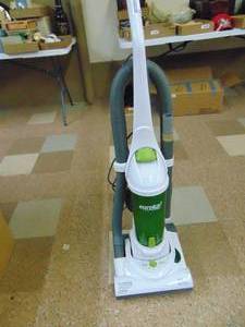 lot 3126 image: Eureka The Boss Power Plus Vaccuum Cleaner