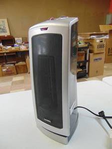 lot 3139 image: Lasko Heater