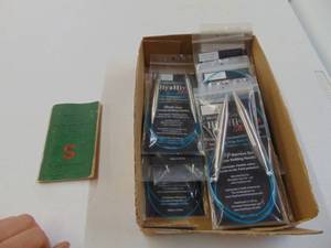 lot 3180 image: Stainless Steel Circular Knitting Needles
