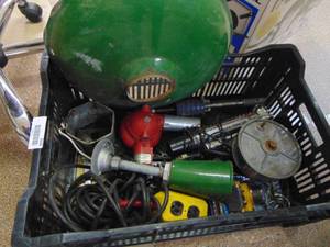 lot 3193 image: Light fixture and Miscellaneous tools