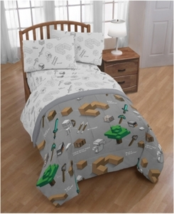 lot 1692 image: Minecraft Survive Bed in a Bag Bedding Set