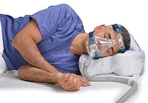 lot 1783 image: Contour Products, CPAPMax 2.0 Pillow for Sleeping with CPAP