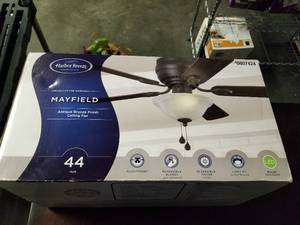 lot 1525 image: Harbor Breeze Mayfield 44-in Bronze Indoor Flush Mount Ceiling Fan With Light