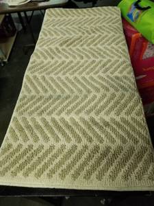 lot 1548 image: Area Rug
